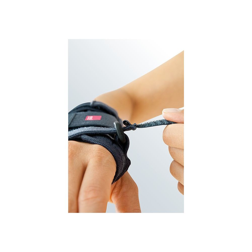 Ortozë për imobilizim të kuçit të orës Manumed